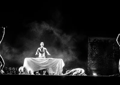 the indian queen purcell peter sellars opera escena guerreras